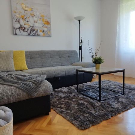 Antemma Apartment Pula Exteriér fotografie