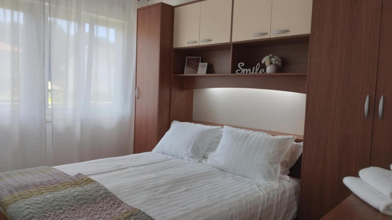 Antemma Apartment Pula Exteriér fotografie