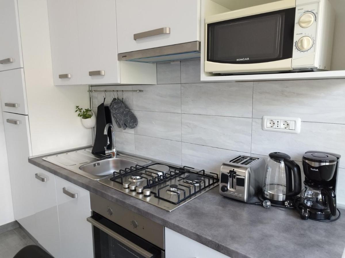 Antemma Apartment Pula Exteriér fotografie